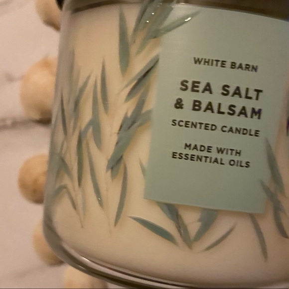 White Barn Accents Nwt 3 Wick Sea Salt Balsam Candle Poshmark